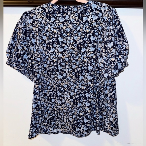 Lane Bryant Blue Flowered Short Sleeve Shirt Size 18/20 - Picture 6 of 6